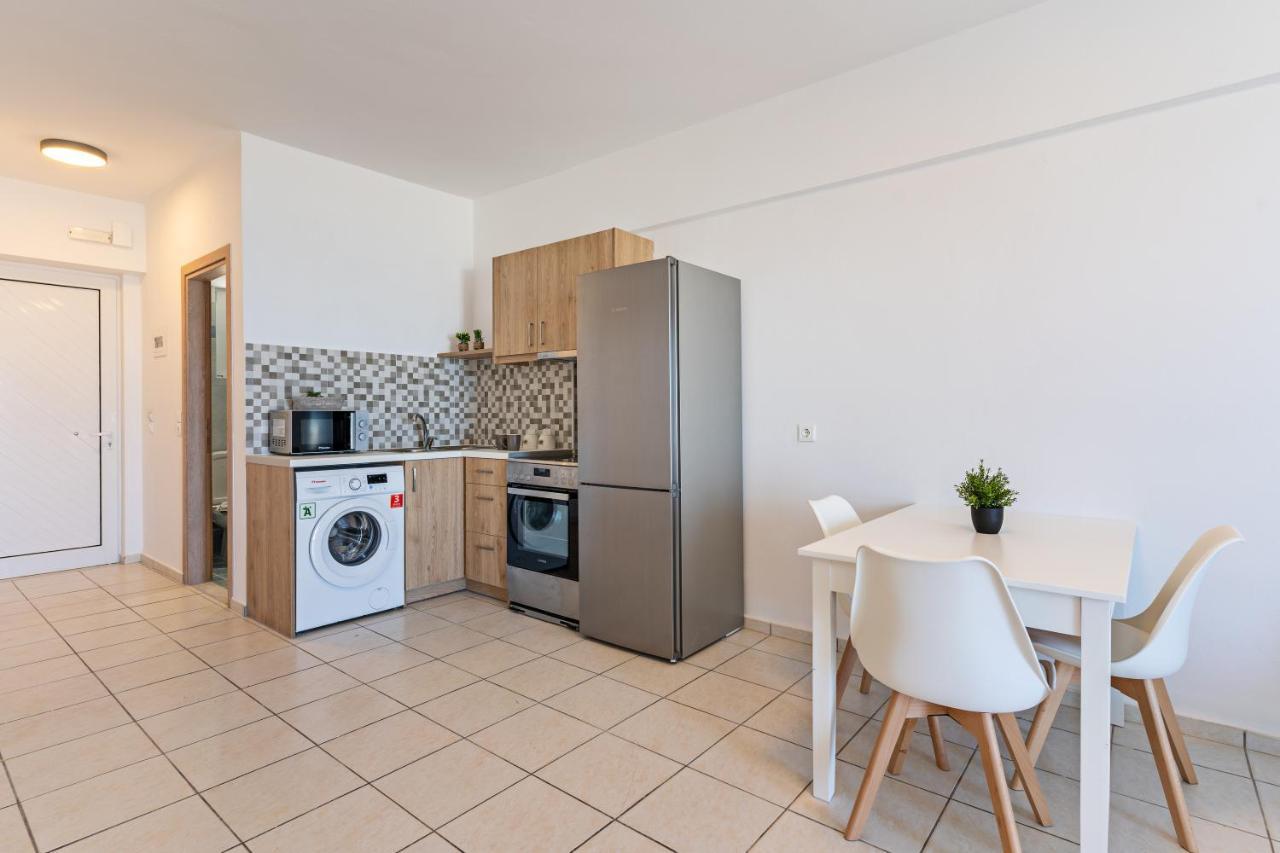 Azure Seaside Apts Magnisia Екстер'єр фото