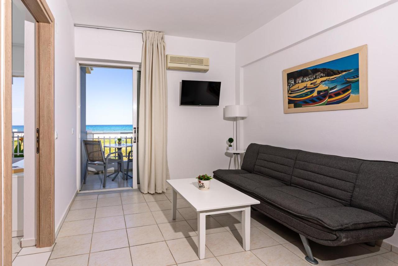 Azure Seaside Apts Magnisia Екстер'єр фото
