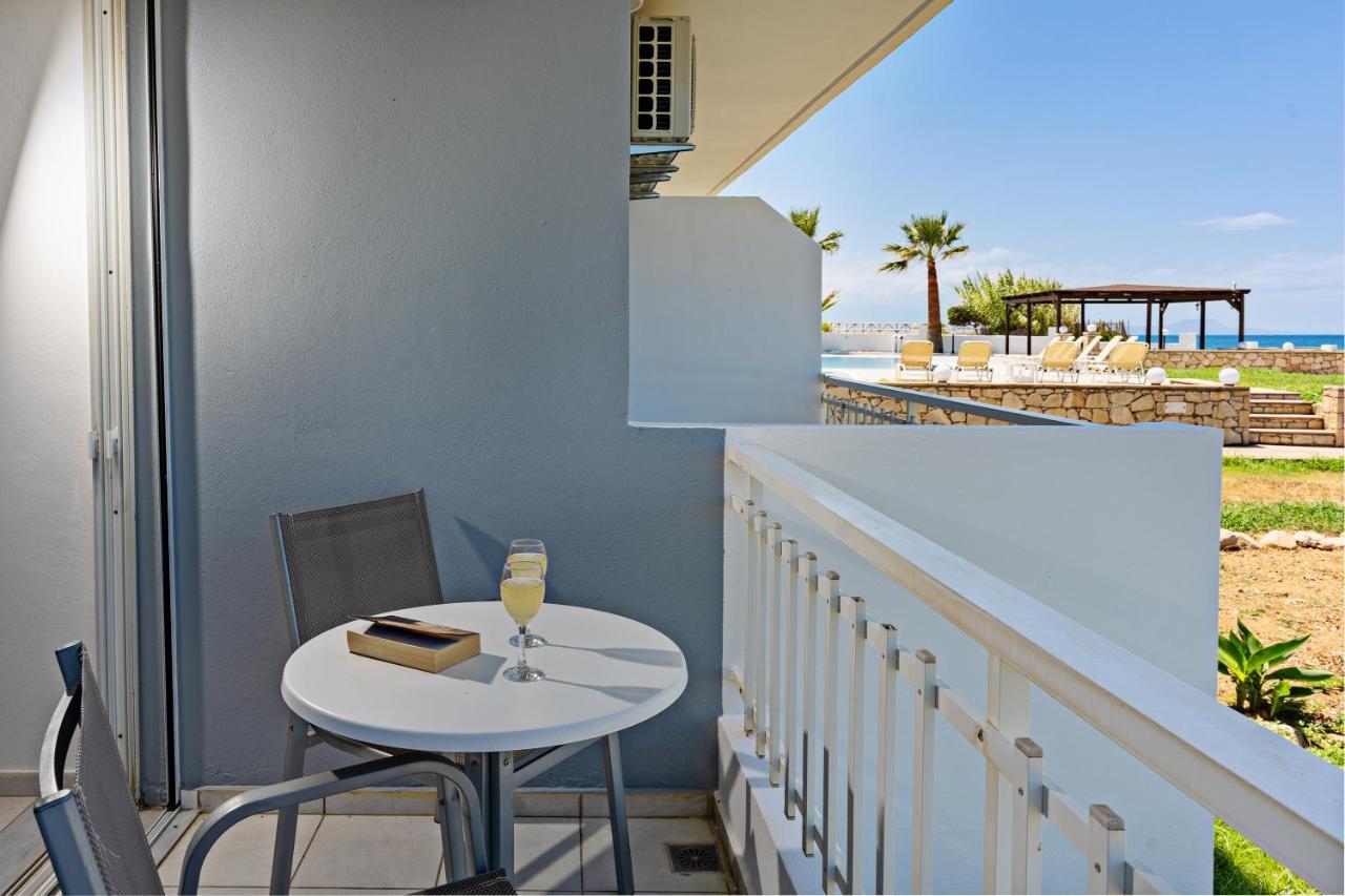 Azure Seaside Apts Magnisia Екстер'єр фото