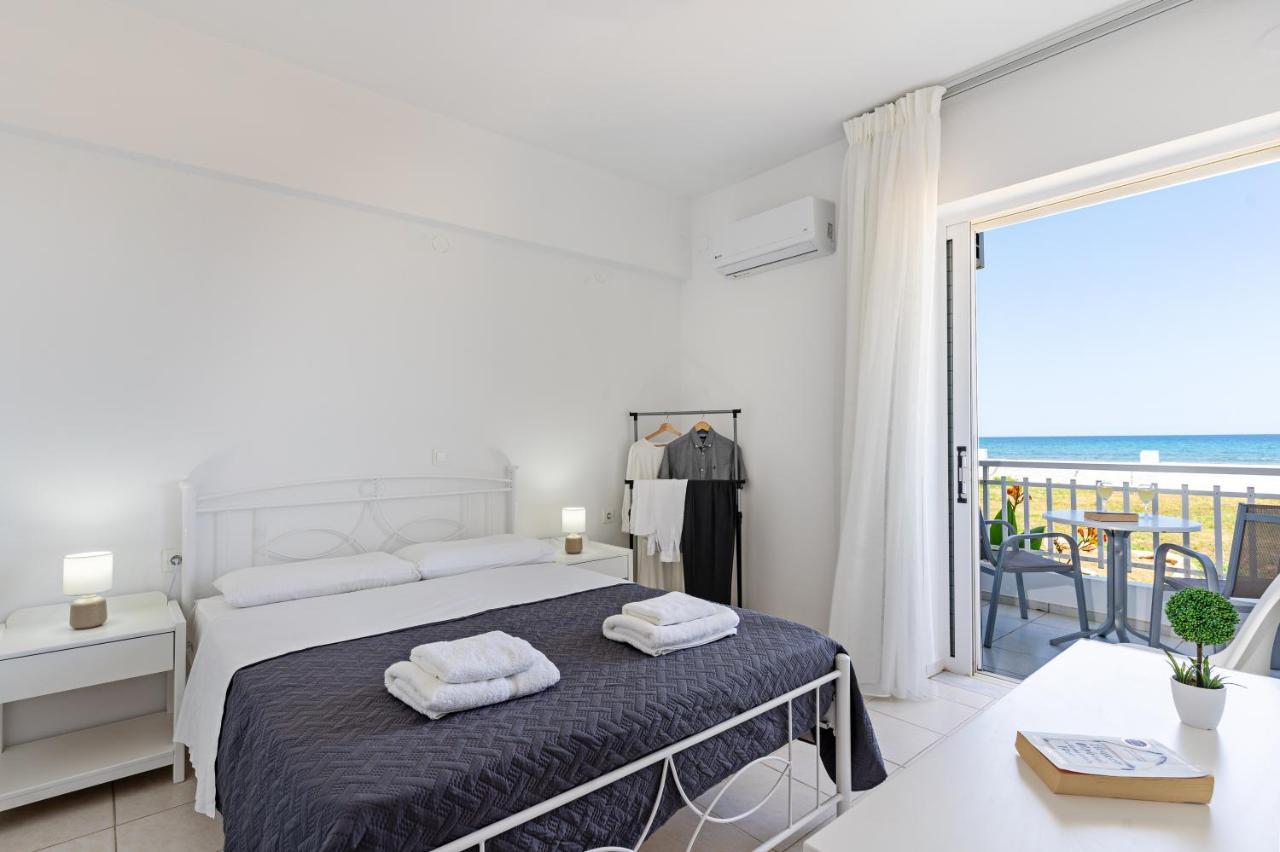 Azure Seaside Apts Magnisia Екстер'єр фото