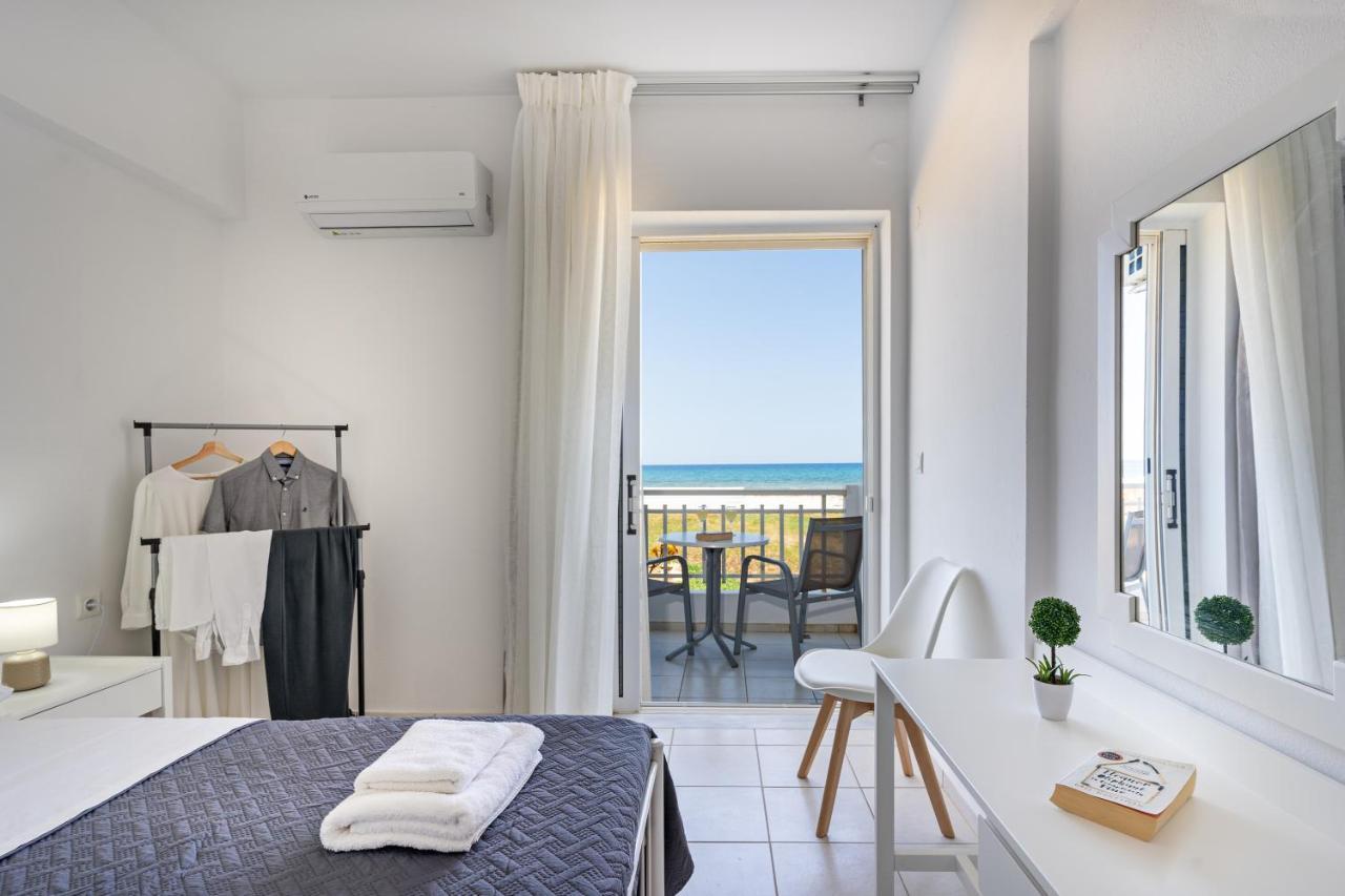 Azure Seaside Apts Magnisia Екстер'єр фото
