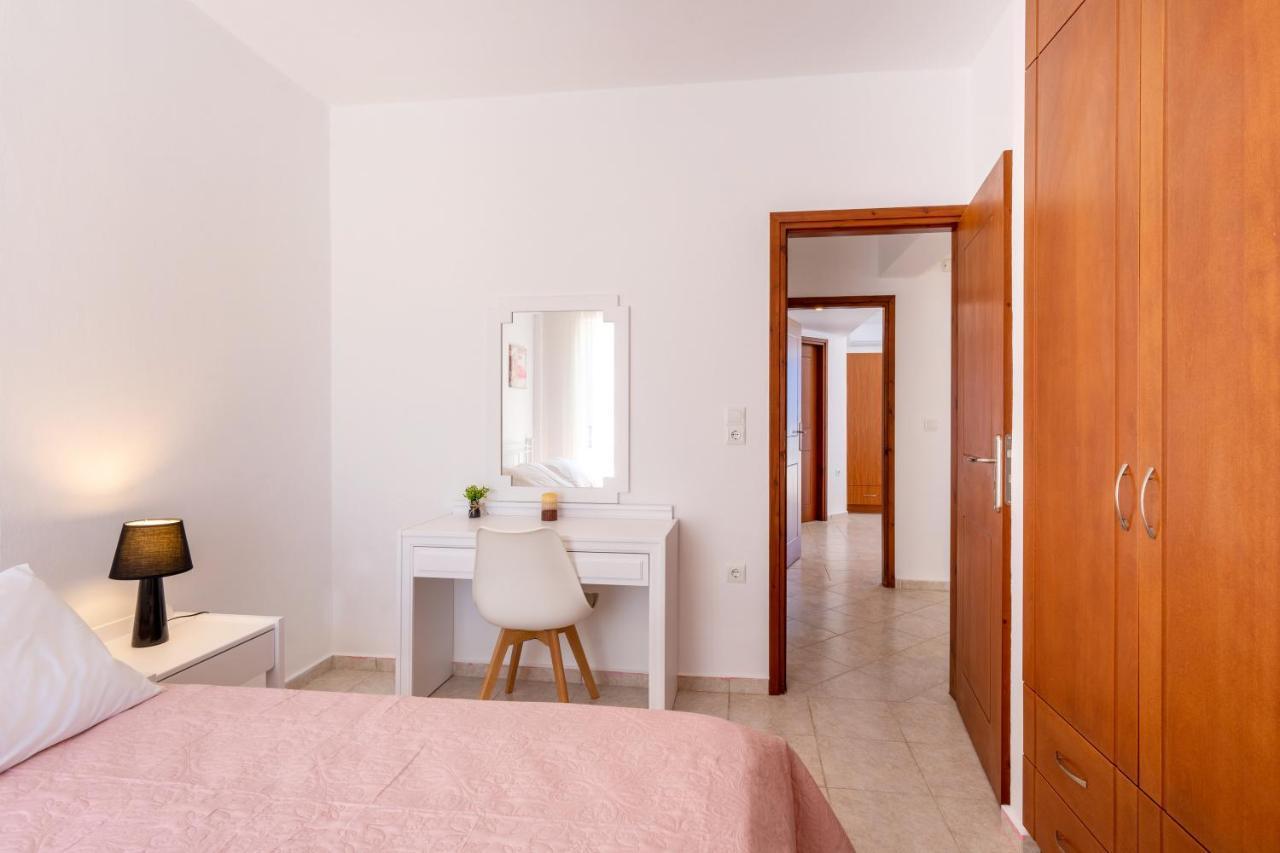 Azure Seaside Apts Magnisia Екстер'єр фото